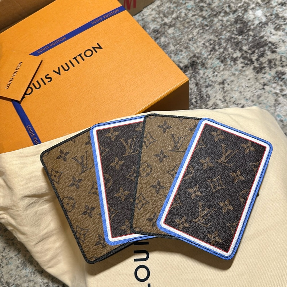 Louis Vuitton Game On Pochette Carte (2020) - Picture 4 of 17